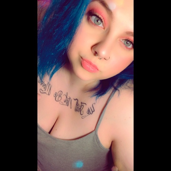 Meet the Posher Other - Meet your Posher, Violet.